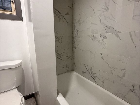 4th image of 328 Osborne Ter #L1