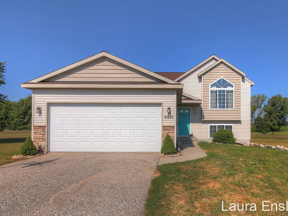 1st image of 4951 Whitefish Woods Dr