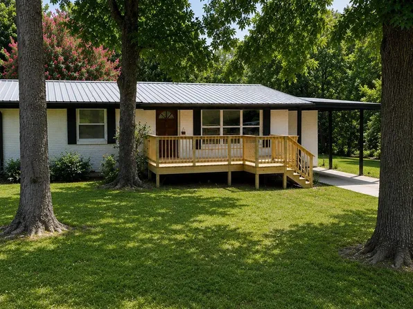 435 6th Ave, Pleasant Grove, AL 35127