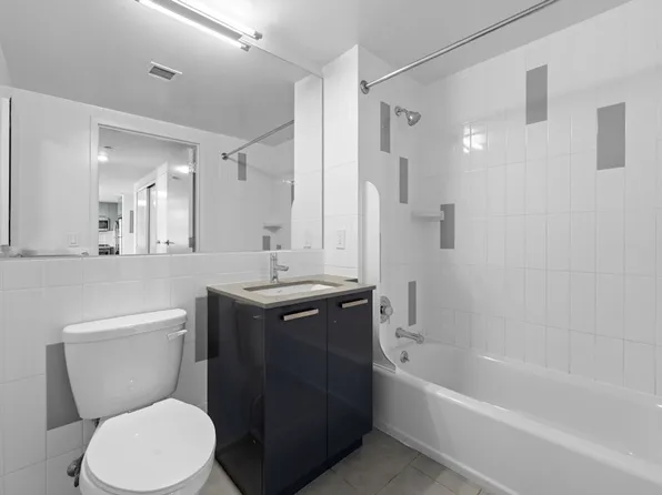 310 Clarkson Avenue image 10 of 11