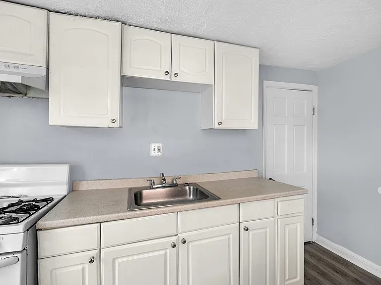 2729 Round Rd — Photo 7