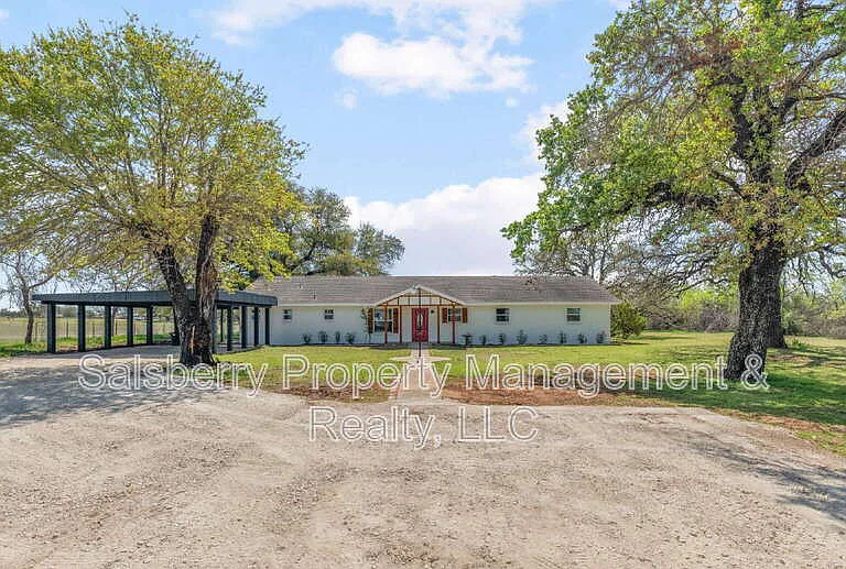 3137 S FM 200 — Photo 2