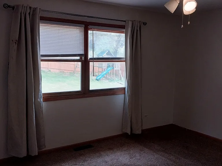 5420 Hillside Dr — Photo 14