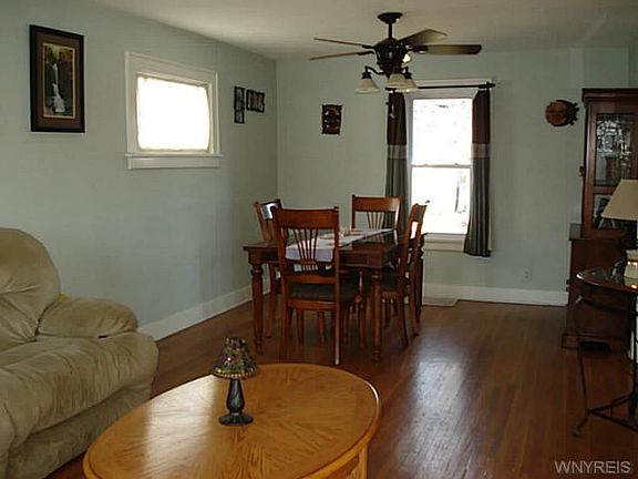 5th image of 334 Stillwell Ave