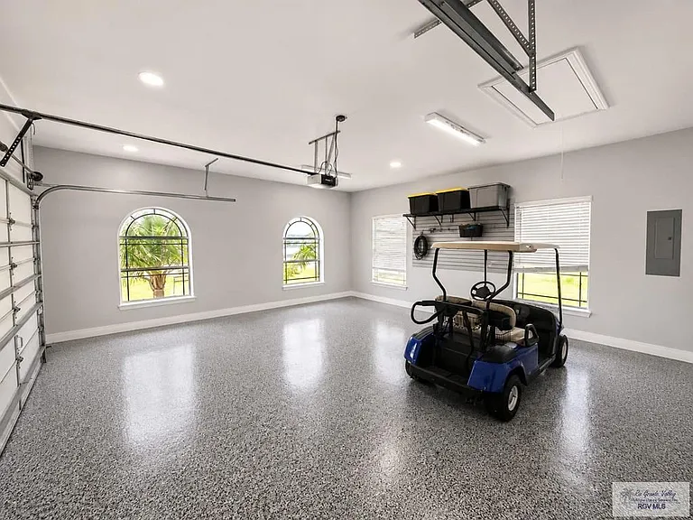 5633 Rustic Manor Dr — Photo 12