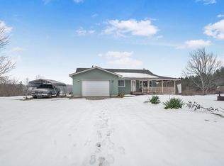 5814 N 7th Rd, Mesick, MI 49668