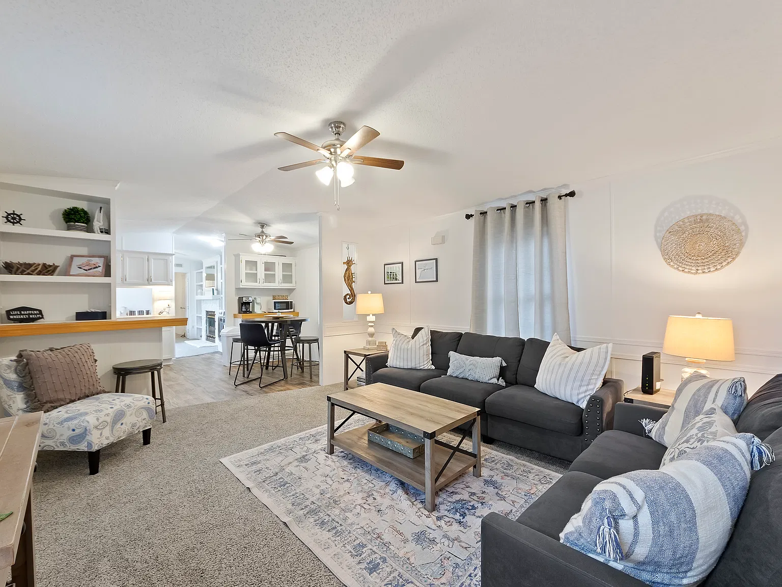 2 bed, 1056 sqft, $2,300 — Photo 1