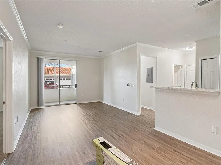 18001 Richmond Place Dr #1213 — Photo 5