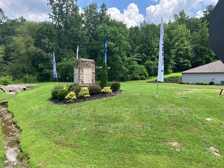 710 Small Lake Rd — Photo 6