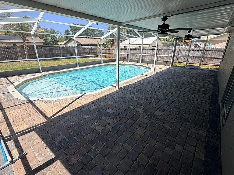 8425 Omega Ln — Photo 8