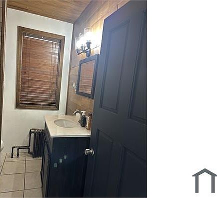 4th image of 2800 Jessup St
