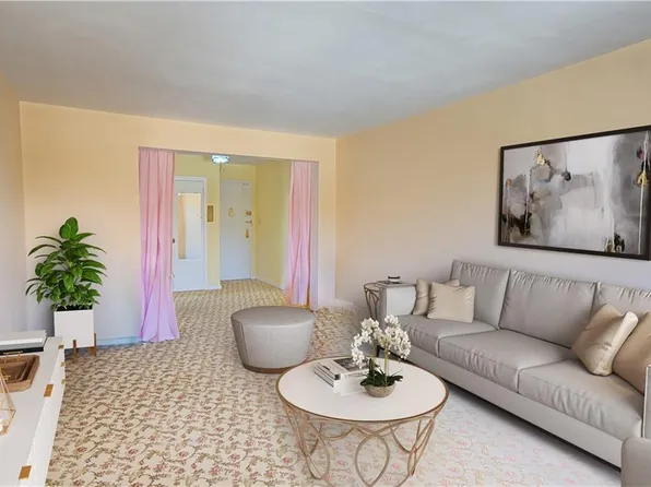 131 74th St APT 4C, Brooklyn, NY 11209