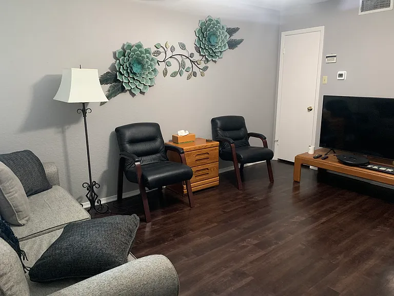 1226 Baylor Ave #101 — Photo 4