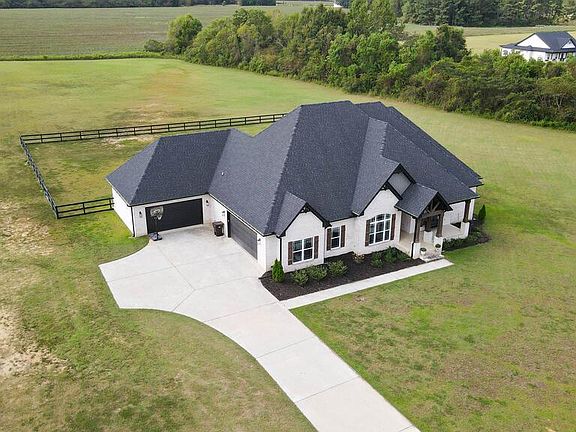 2nd image of 1638 County Road 70