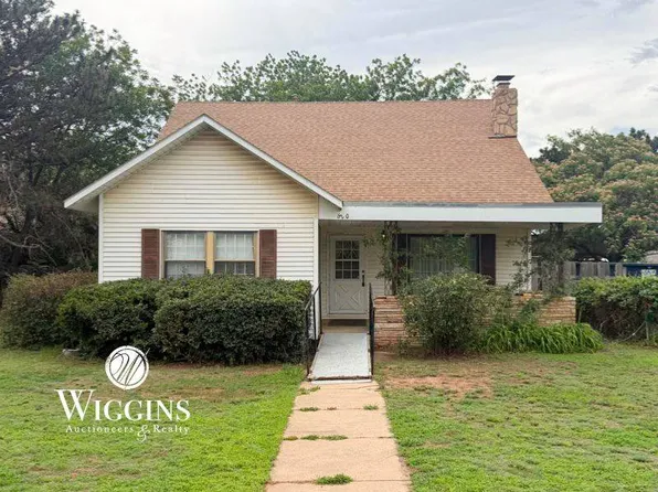620 N 2nd St, Okeene, OK 73763