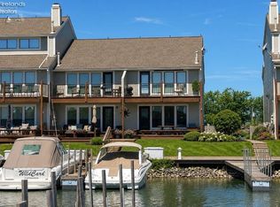 1661 N Windward Dr, Pt Clinton, OH 43452