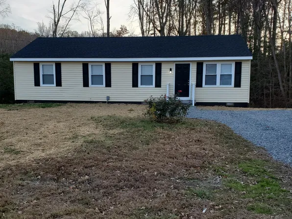 1656 Daingerfield Lndg #B, Champlain, VA 22438