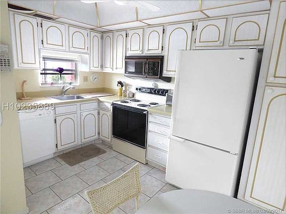 5th image of 691 S Hollybrook Dr APT 303