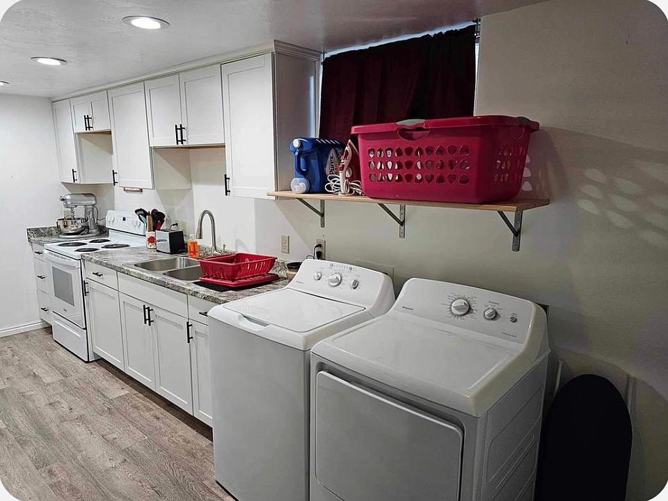 Different view of kitchen
