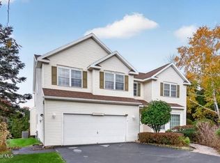 3 Mallard Dr, Rexford, NY 12148