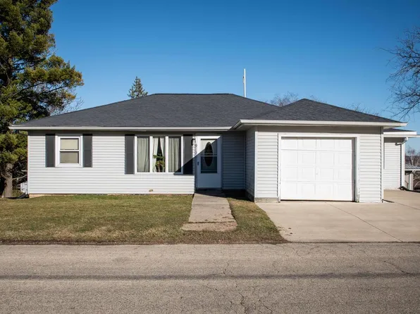 912 8th Street, New Glarus, WI 53574