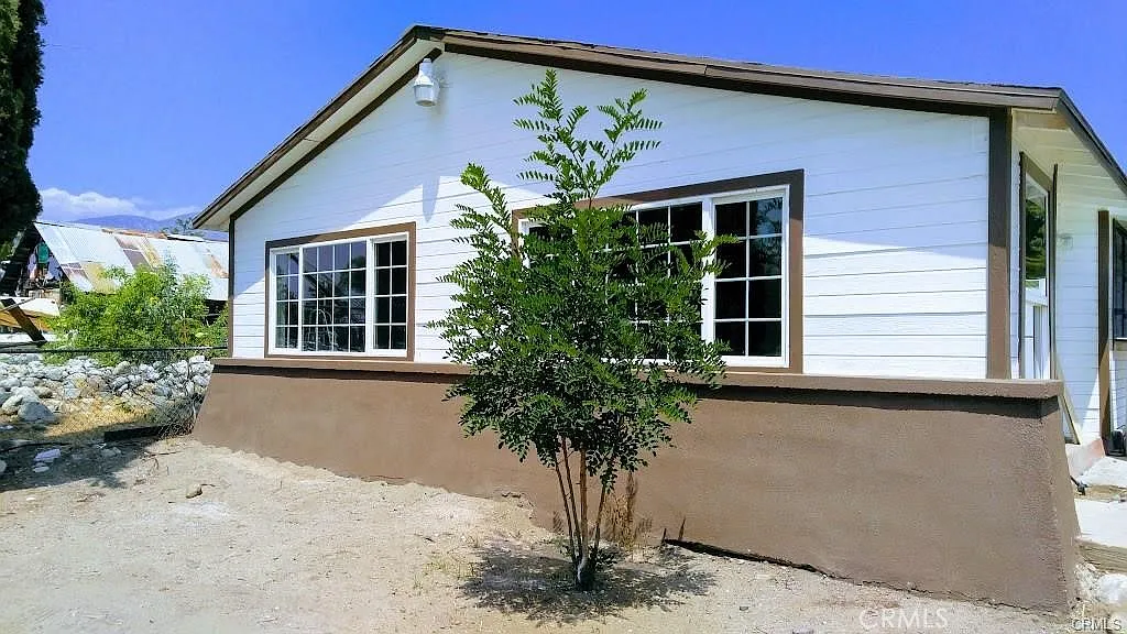 3 bed, 1200 sqft, $2,250 — Photo 2
