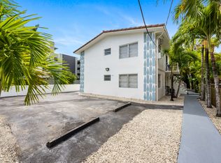 858 SW 2nd St #1, Miami, FL 33130