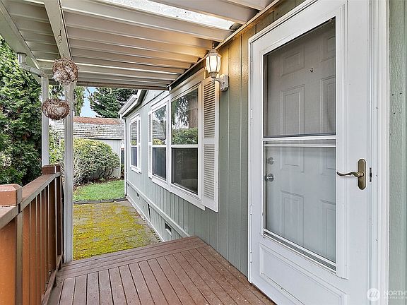 2nd image of 401 37th Street SE #119
