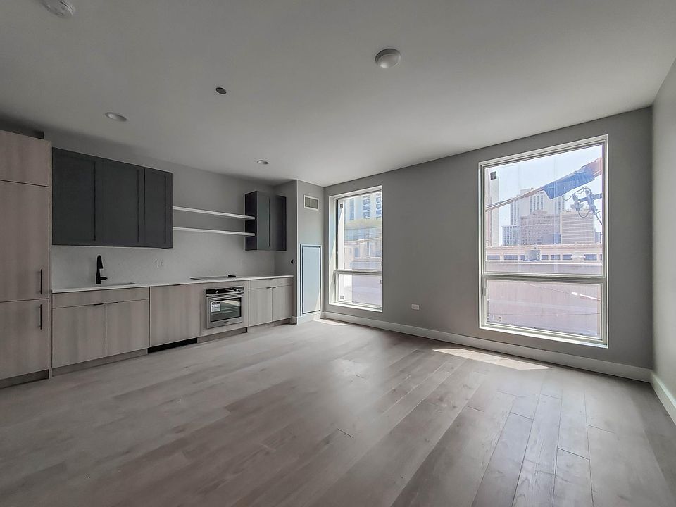 1st image of 1208 N Clark St #508