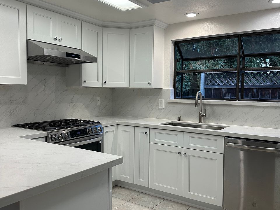 1st image of 2380 Fruitdale Ave