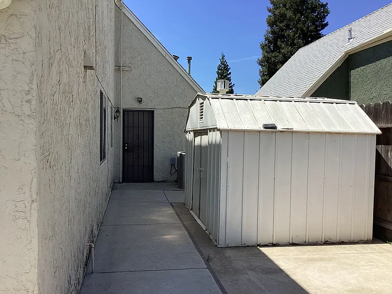 4114 W Regency Ave — Photo 17