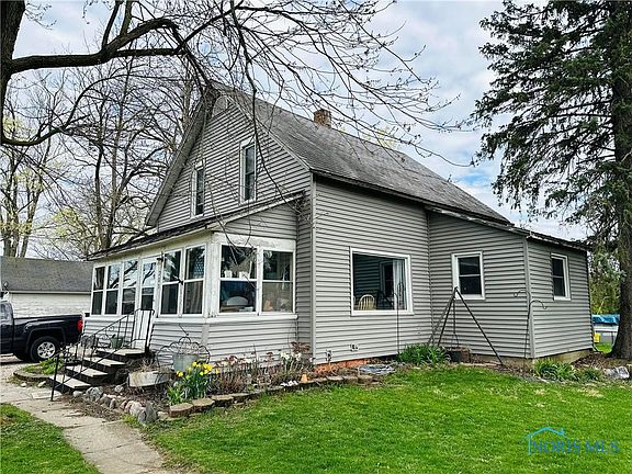 2nd image of 203 W Brush St
