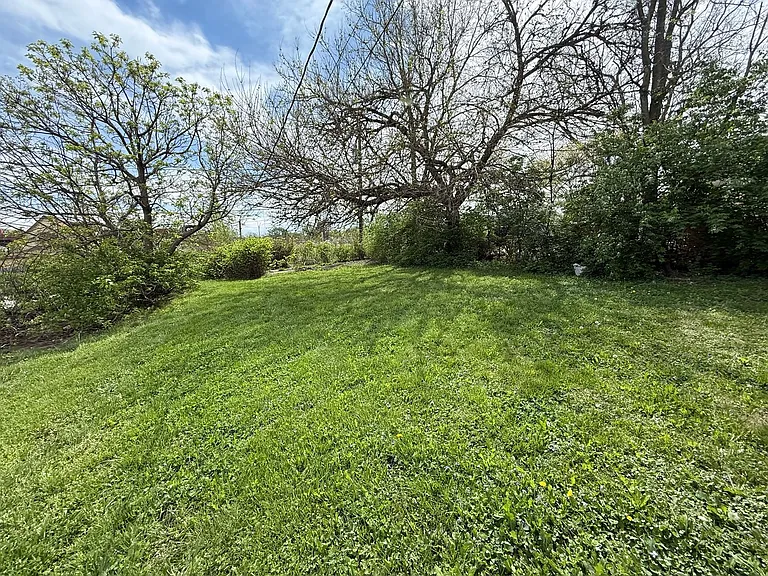 1521 N Kealing Ave — Photo 2