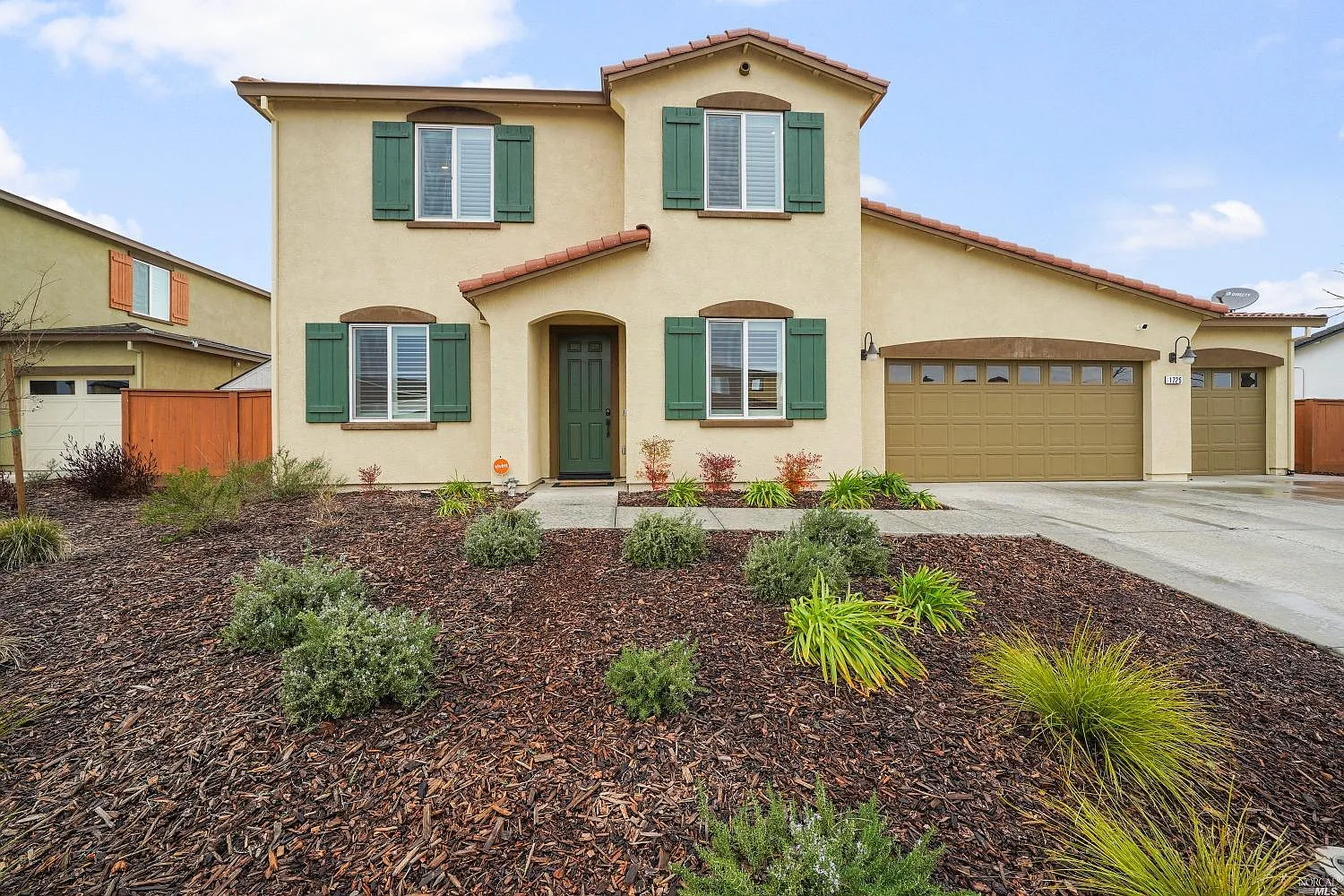 1725 Blossom Way photo 1