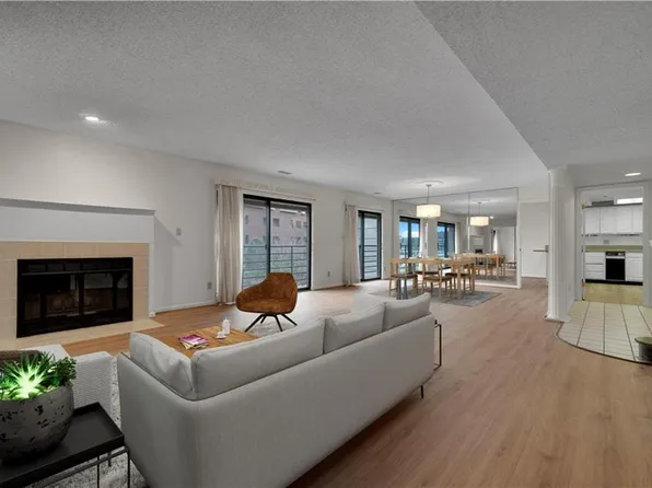 401 College Pl APT 15, Norfolk, VA 23510