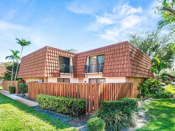 2nd image of 1825 San Juan Drive #16-C