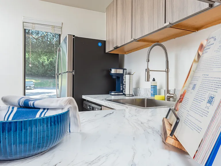 Cedar Place — Photo 10