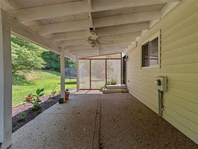 830 Nykiel Ct — Photo 34