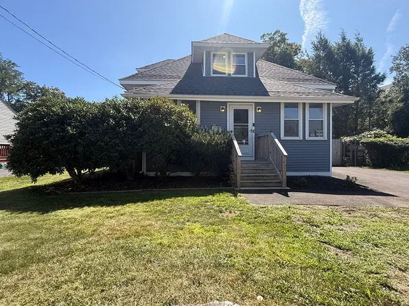 32 Sycamore Ave, Brockton, MA 02301