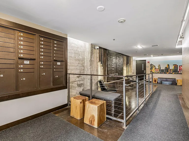 618 Washington Ave N #500 — Photo 29
