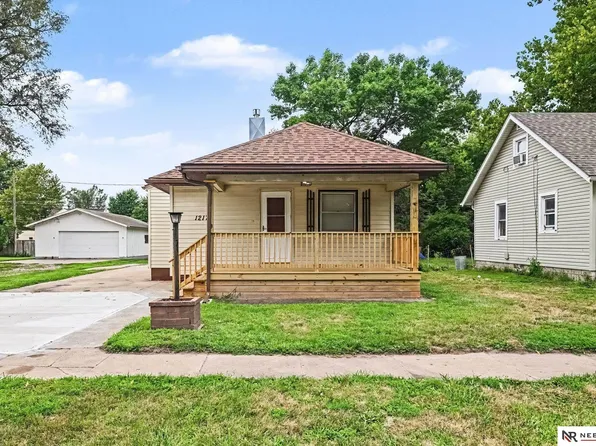 1217 N Somers Ave, Fremont, NE 68025