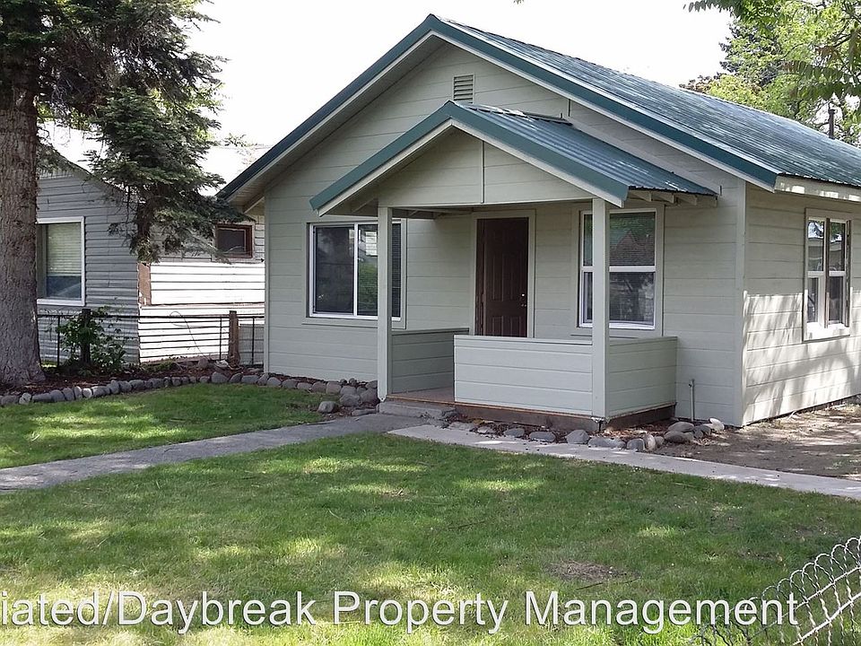 1st image of 911 N Naches Ave