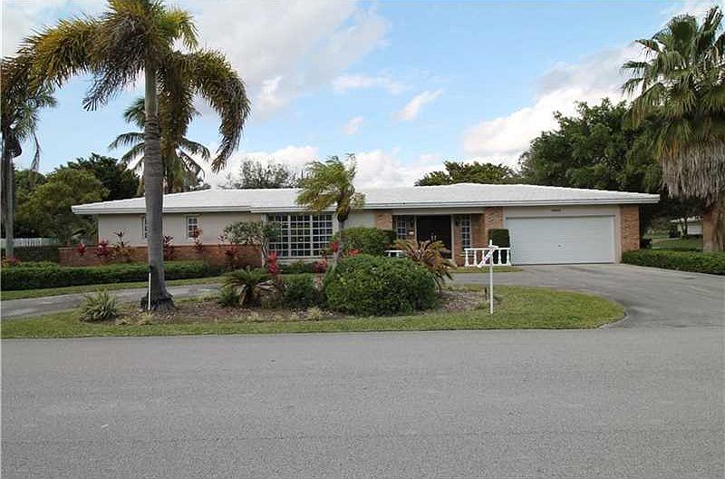 1st image of 8255 SW 141st St
