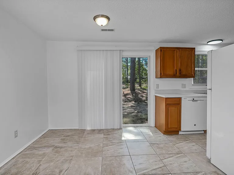 220 N Donar Dr — Photo 18