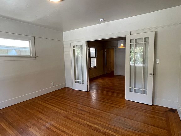 5th image of 2118 L St APT 4