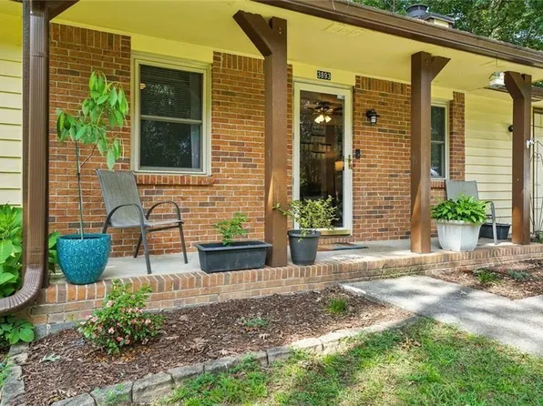 3893 Tanglewood Rd, Snellville, GA 30039
