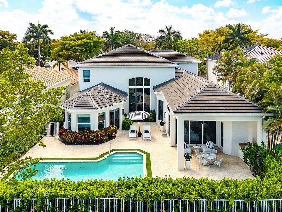 1st image of 16032 Bristol Isle Way