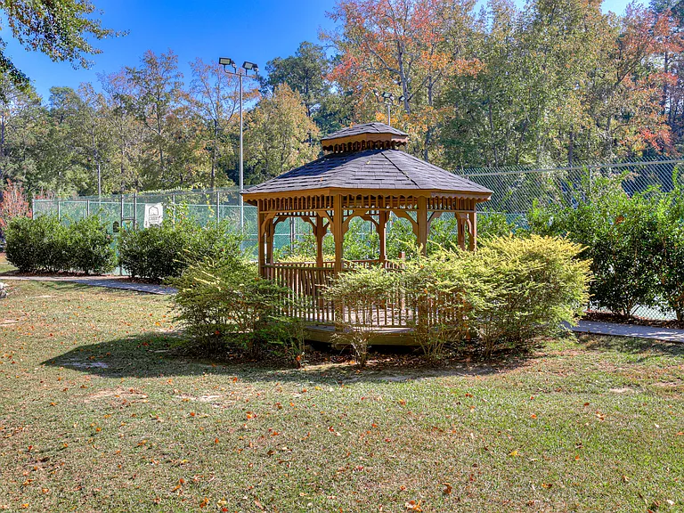 Forest Hills Racquet Club — Photo 18