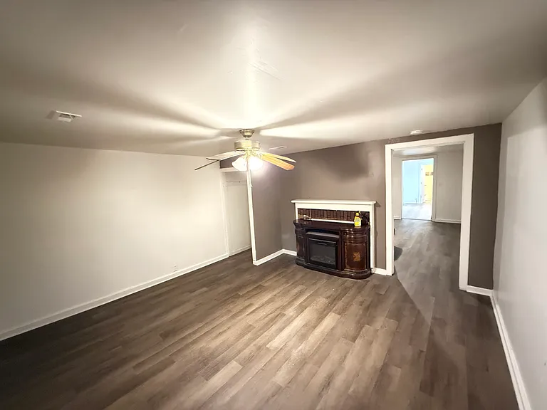 2119 Wilson Ave — Photo 8