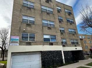 Loyola Beach Apartments, Chicago, IL 60626